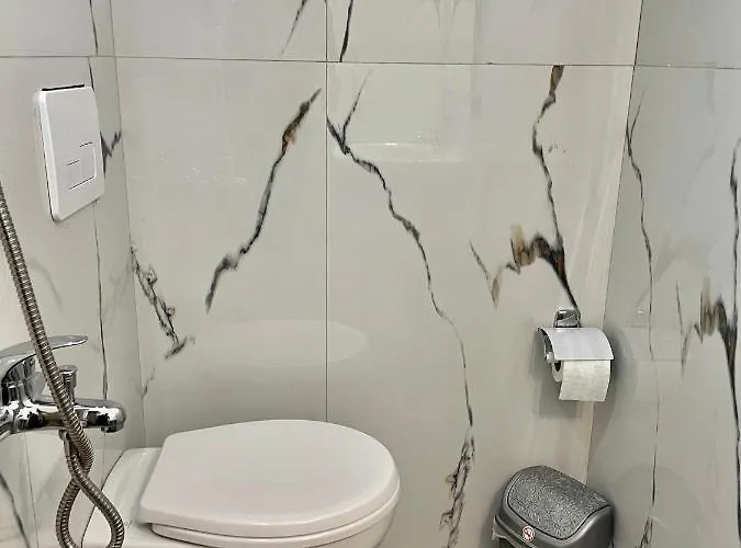 Vendégház Private Entry And Bathroom 3*