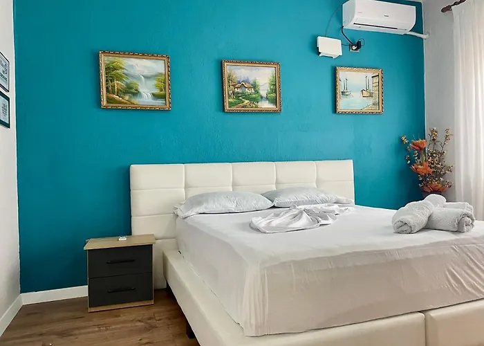 Private Entry And Bathroom Vendégház