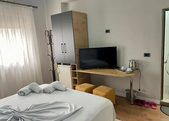 Vendégház Private Entry And Bathroom 3*